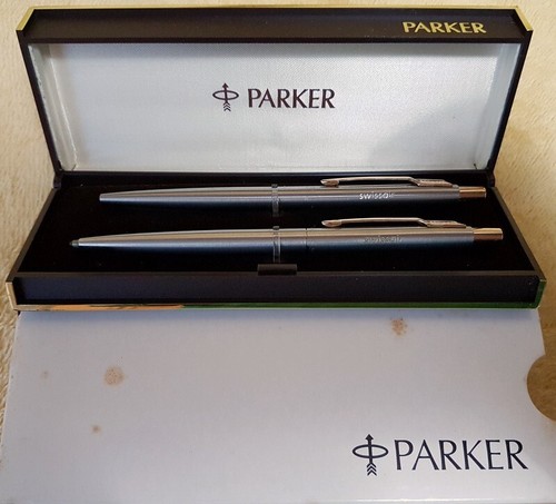 Parure stylo bille - à, +